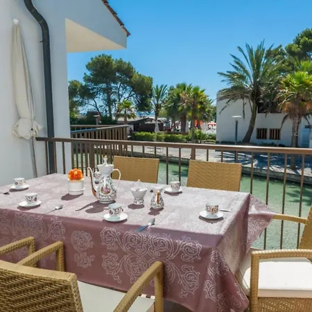 Gran Canal Apartment